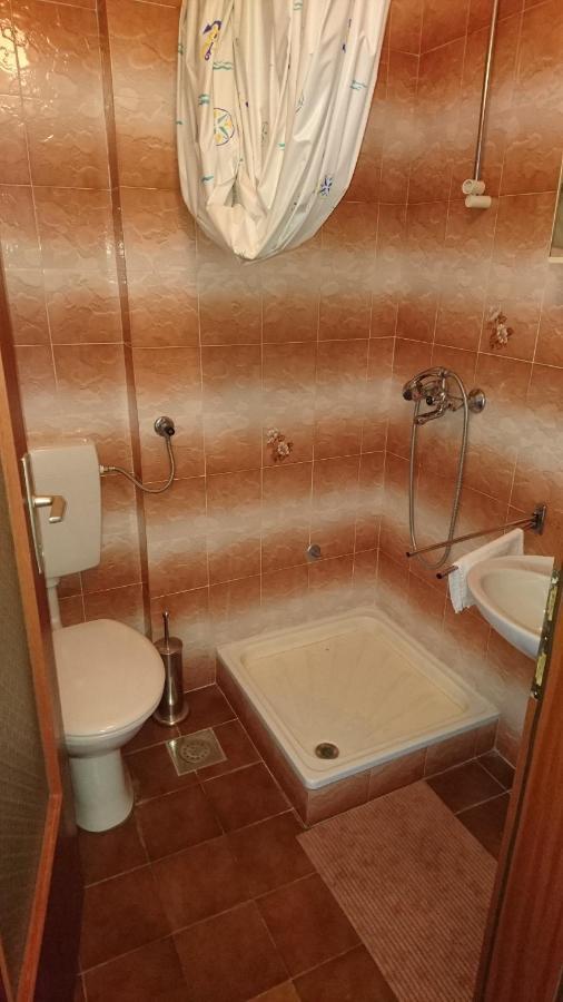 Restoran Sirena Bed & Breakfast Dramalj Ngoại thất bức ảnh